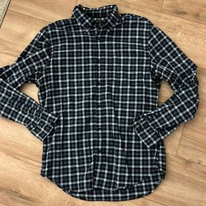 Banana Republic men’s plaid button down shirt
